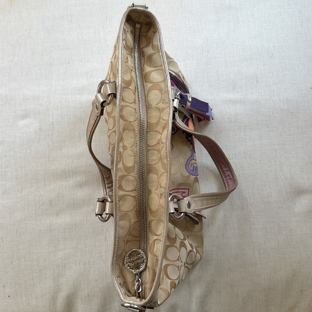 Coach Poppy Beige and Purple shoulder bag - Picture 6 of 8